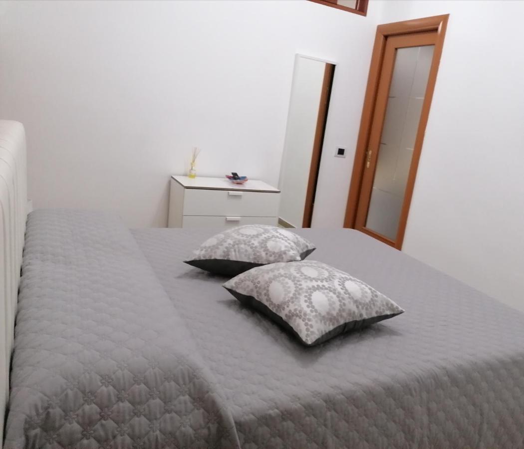 Home Sweet Home Rooms Бари Экстерьер фото